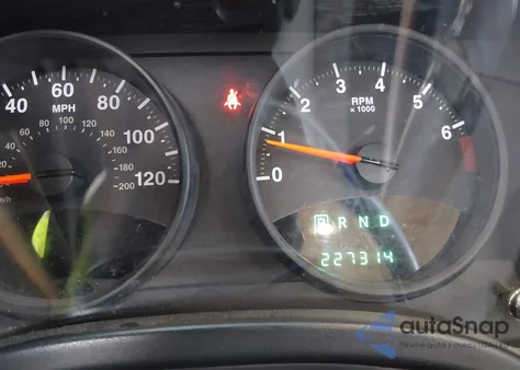 2011 Jeep Compass z USA, uszkodzony, nr VIN 1J4NF1FB6BD279883